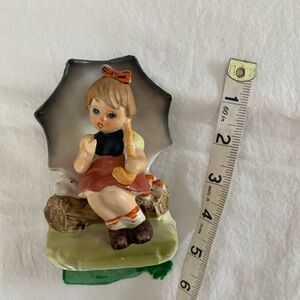 Vintage Arnart 5th Ave Hand Painted Figurine: Rainy Days Girl with Umbrella 2579